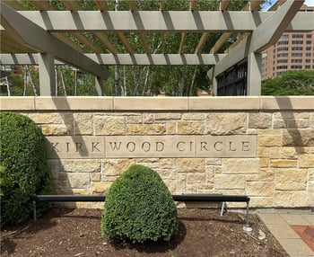 4950 Central St #102, Kansas City, MO 64112