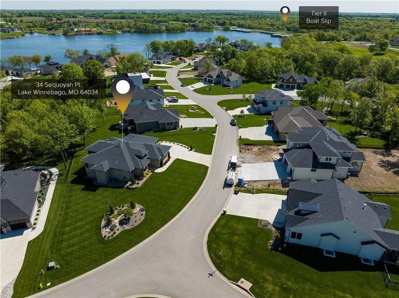 34 Sequoyah Point, Lake Winnebago, MO 64034