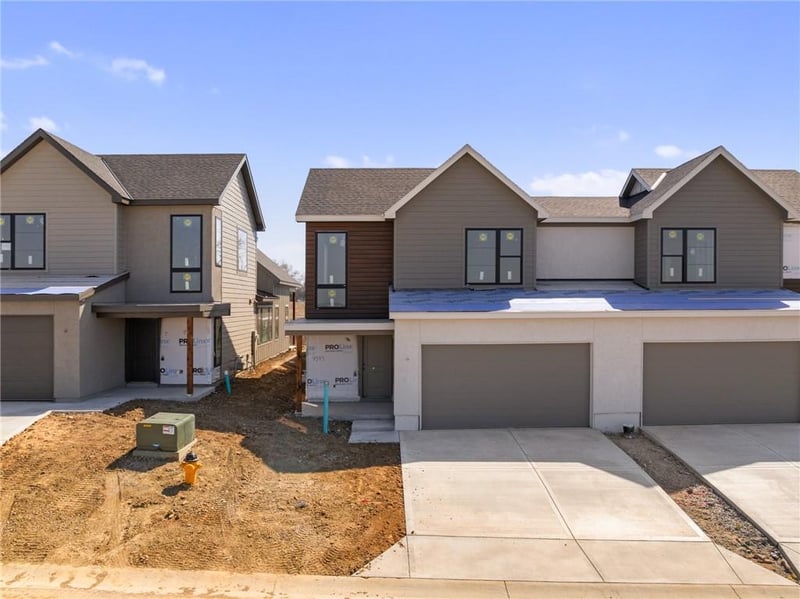 9593 Jupiter St, Lenexa, KS 66219