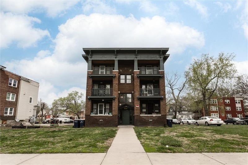 2713-2715 Benton Blvd, Kansas City, MO 64128