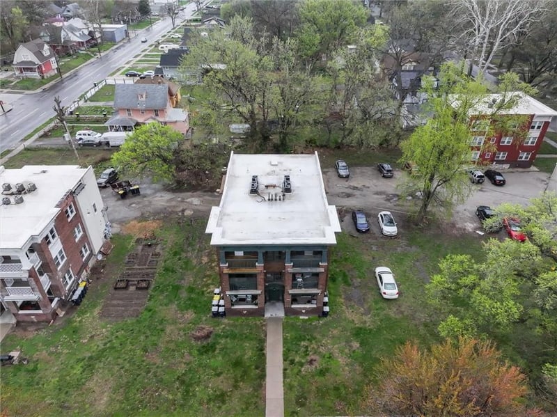 2713-2715 Benton Blvd, Kansas City, MO 64128