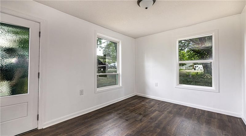 2909 Topping Ave, Kansas City, MO 64129