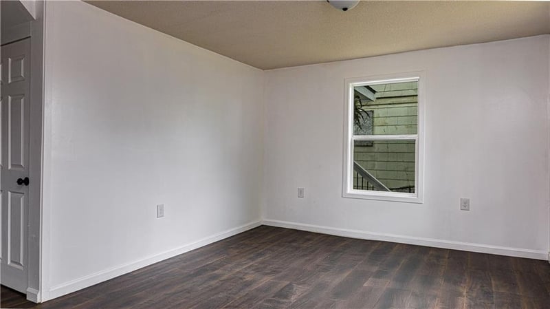 2909 Topping Ave, Kansas City, MO 64129