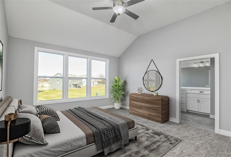 6018 Apache Dr, Shawnee, KS 66226
