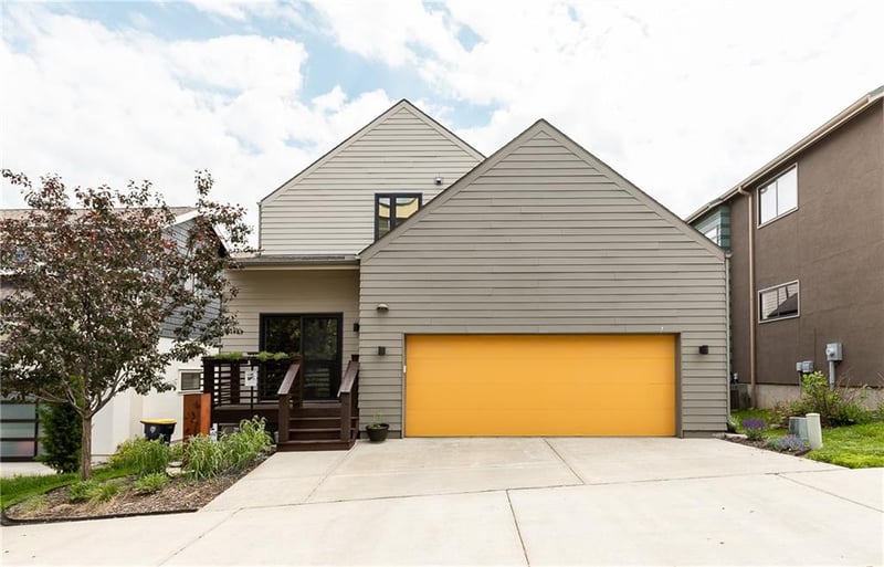 2416 Forest Ave, Kansas City, MO 64108
