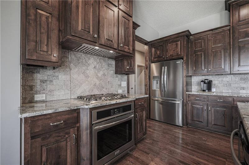 1415 Kensington Ln, Raymore, MO 64083
