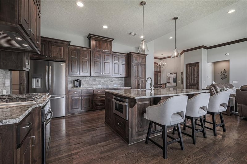 1415 Kensington Ln, Raymore, MO 64083