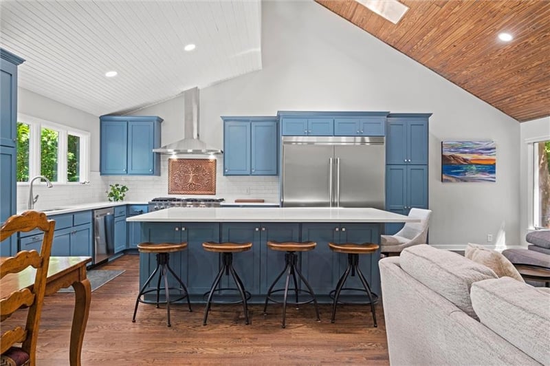 129 Terrace Trail South St, Lake Quivira, KS 66217