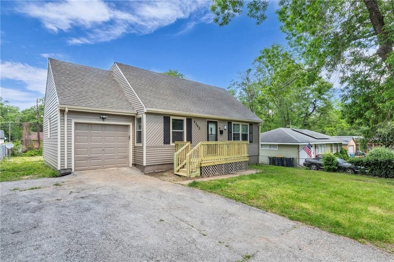 4343 Lister Ave, Kansas City, MO 64130