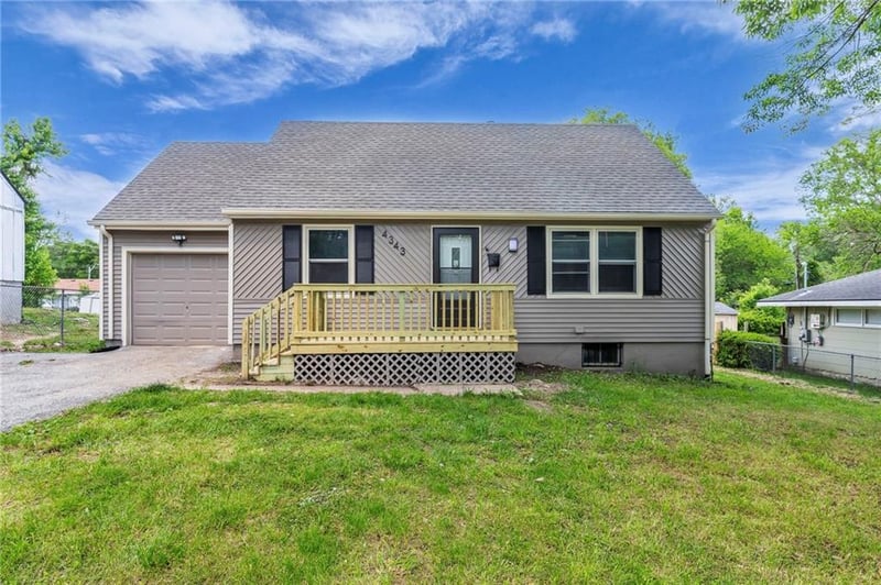 4343 Lister Ave, Kansas City, MO 64130