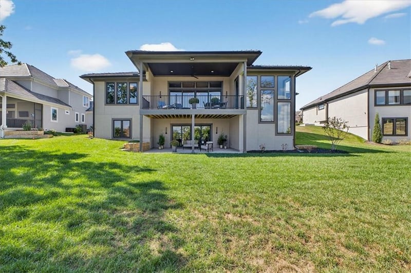 5907 Lucerne Ave, Kansas City, MO 64151