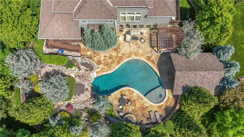 4502 Verona Ct, Riverside, MO 64150