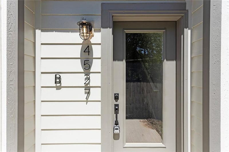 4527 Forest Ave #B, Kansas City, MO 64110