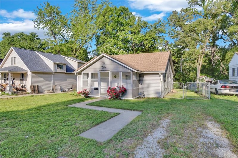 540 Ash Ave, Independence, MO 64053