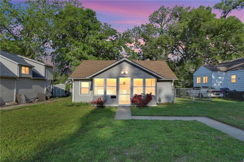 540 Ash Ave, Independence, MO 64053