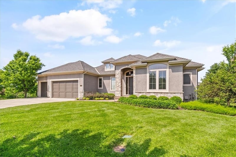 16456 Cody St, Overland Park, KS 66062