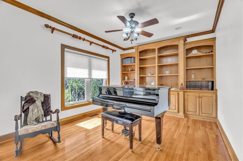 4825 123rd St, Kansas City, KS 66109