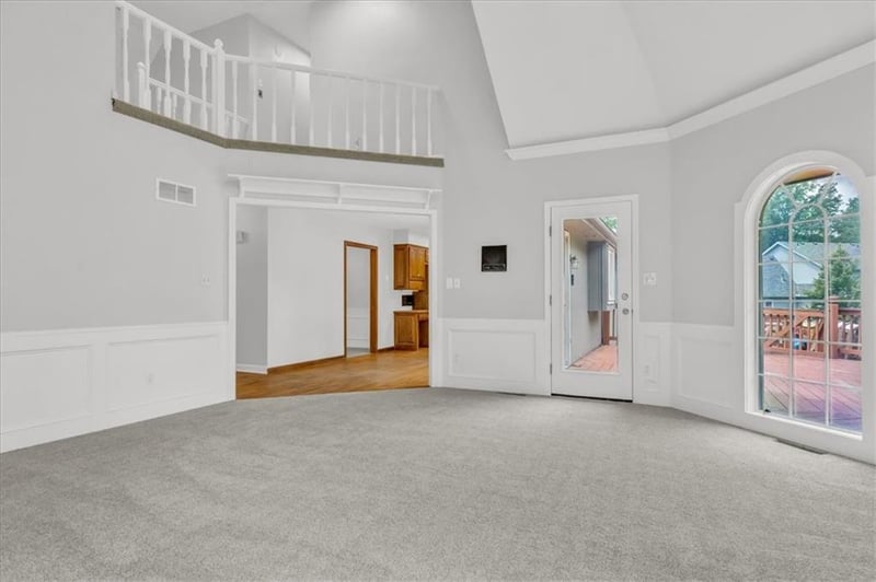 1600 97th St, Kansas City, MO 64155