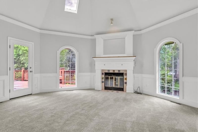 1600 97th St, Kansas City, MO 64155