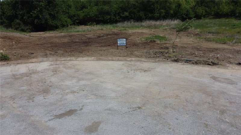 4537 Appleton Ave, Kansas City, MO 64133