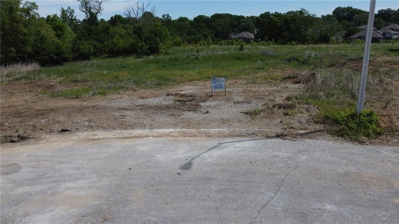 4541 Appleton Ave, Kansas City, MO 64133