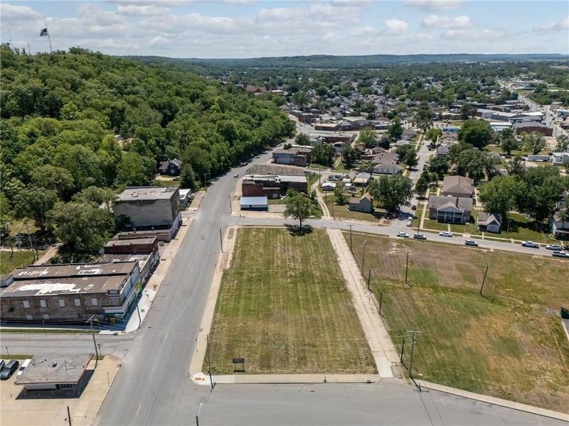 5002-5026 King Hill Ave, St Joseph, MO 64504