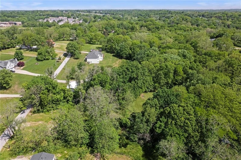 5237 Merrimac Ave, Kansas City, MO 64151