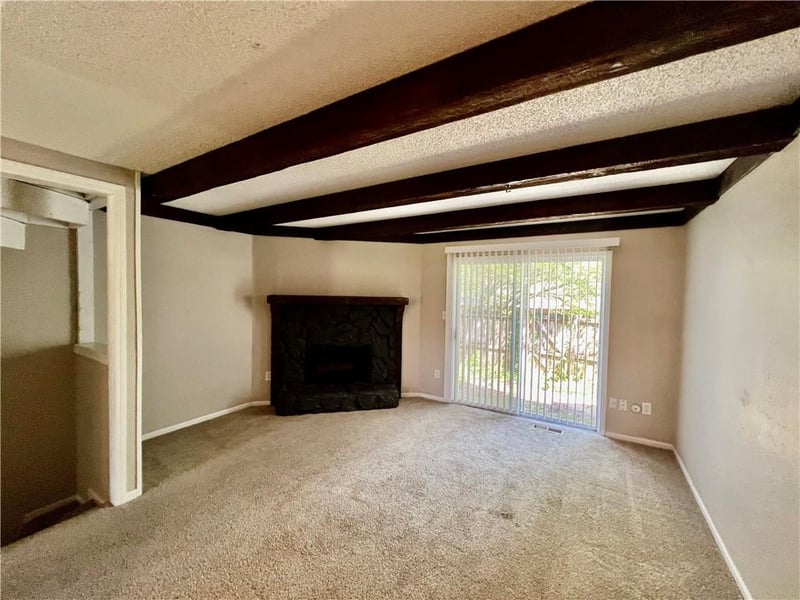 11914 59th Ter, Kansas City, MO 64133