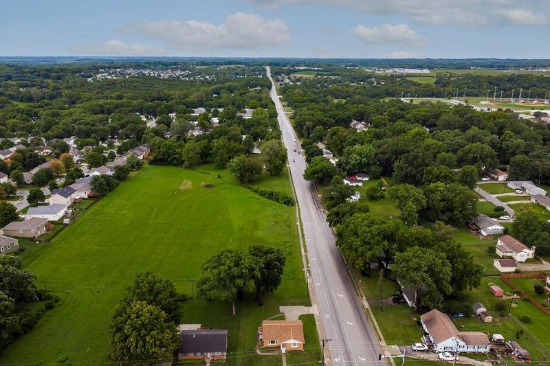 911 Limit St, Leavenworth, KS 66048