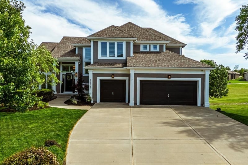 24107 W 68th St, Shawnee, KS 66226