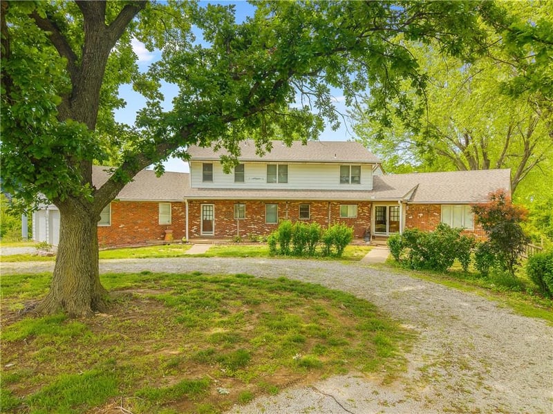 13220 Missouri 45 Hw, Parkville, MO 64152