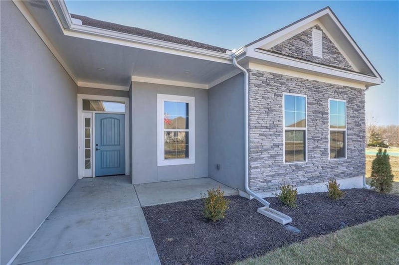 11407 Trevor Dr, Peculiar, MO 64078