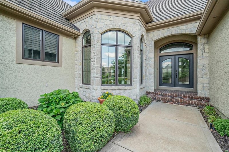 14008 Nicklaus Dr, Overland Park, KS 66223
