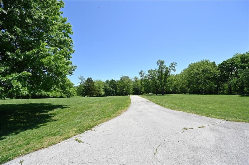 5406 N Northwood Rd, Kansas City, MO 64151