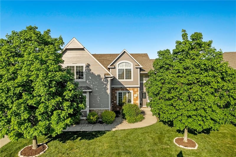 1108 Brynwood Ct, Lawrence, KS 66049