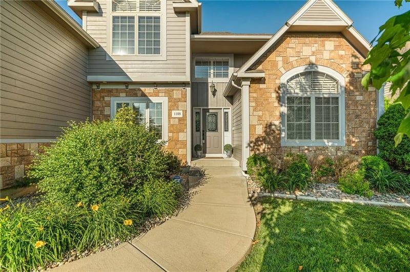 1108 Brynwood Ct, Lawrence, KS 66049
