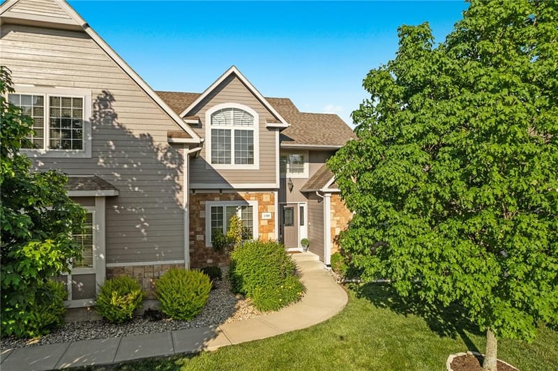 1108 Brynwood Ct, Lawrence, KS 66049