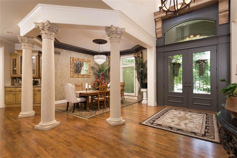 14301 Briar St, Leawood, KS 66224
