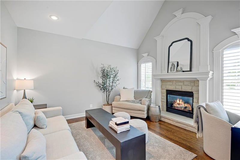14732 Maple St, Overland Park, KS 66223