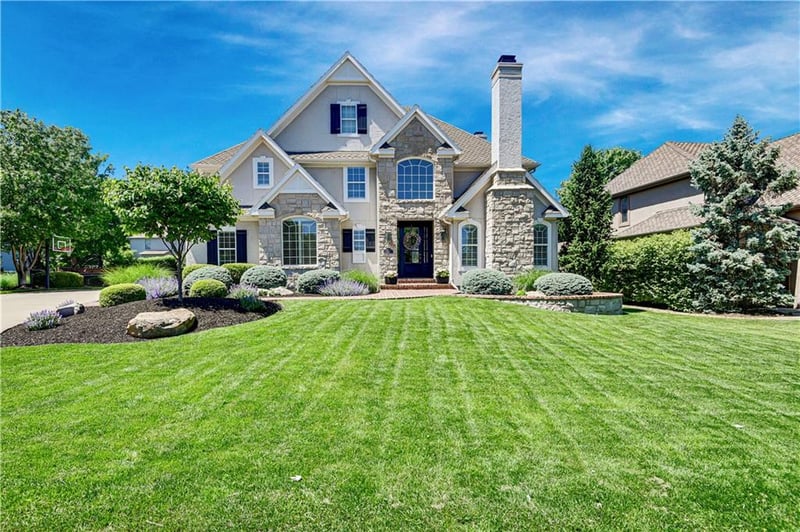 14732 Maple St, Overland Park, KS 66223
