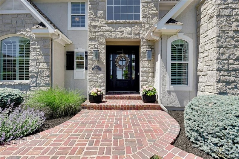 14732 Maple St, Overland Park, KS 66223