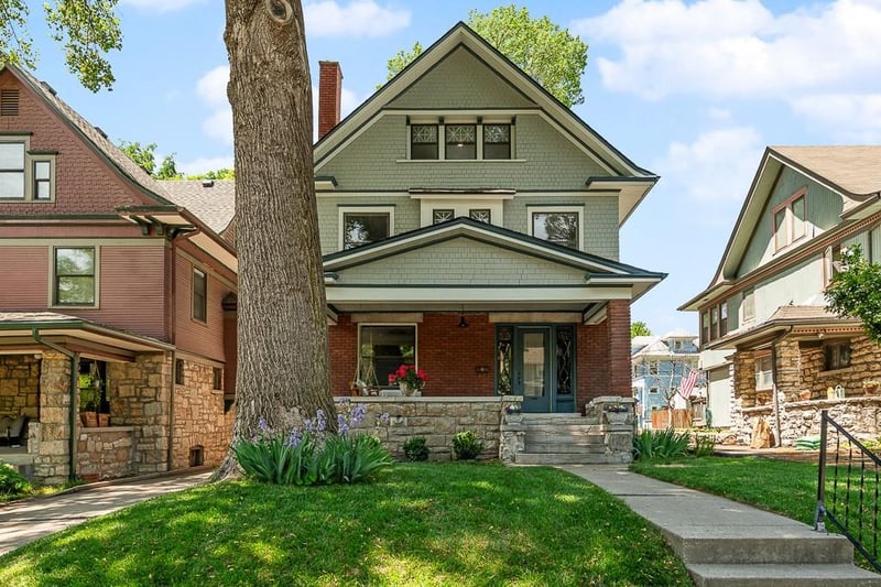 3630 Charlotte St, Kansas City, MO 64109