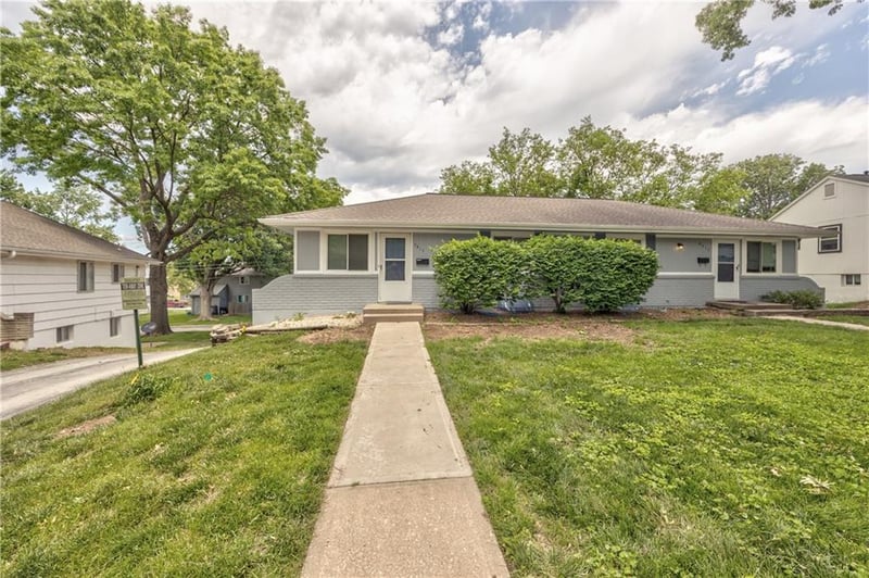 9415 Bluejacket St, Overland Park, KS 66214