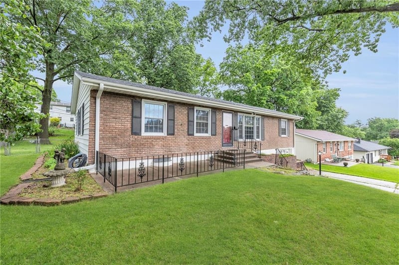 3640 47th Ter, Kansas City, MO 64117