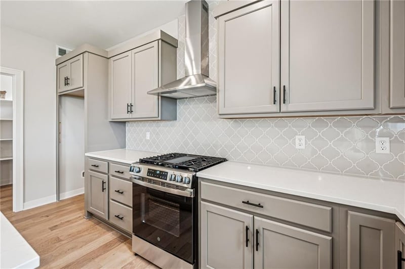 838 Reed Dr, Raymore, MO 64083