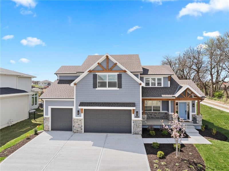 8009 Round Prairie St, Shawnee, KS 66220