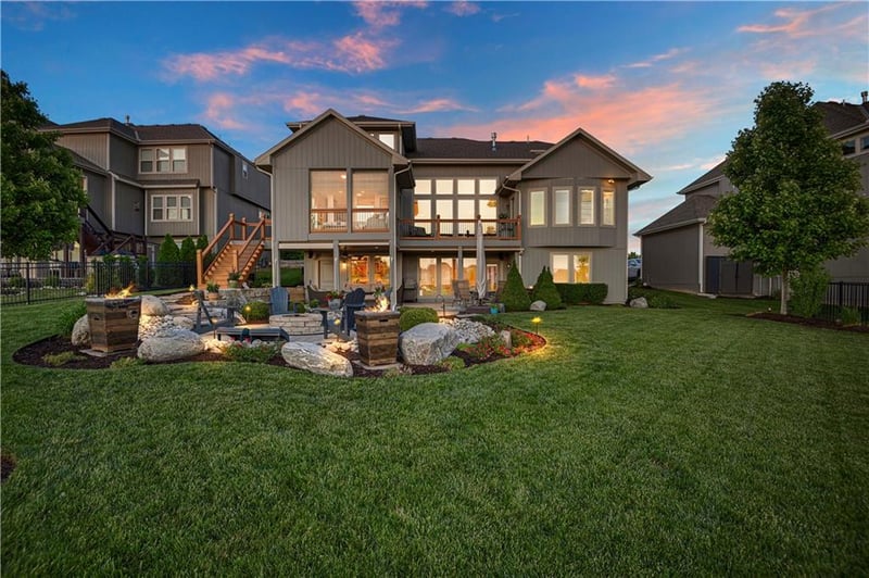 9854 Saddletop St, Lenexa, KS 66227