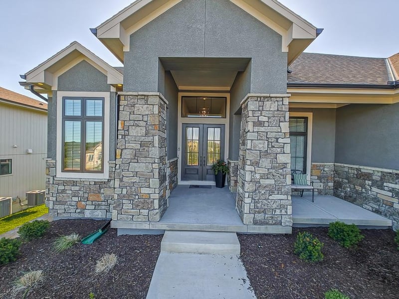 21603 W 80th Ter, Shawnee, KS 66220