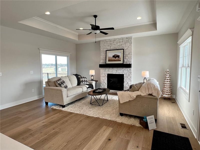 15595 Sheridan Ct, Basehor, KS 66007