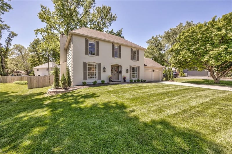 5611 W 91st St, Overland Park, KS 66207